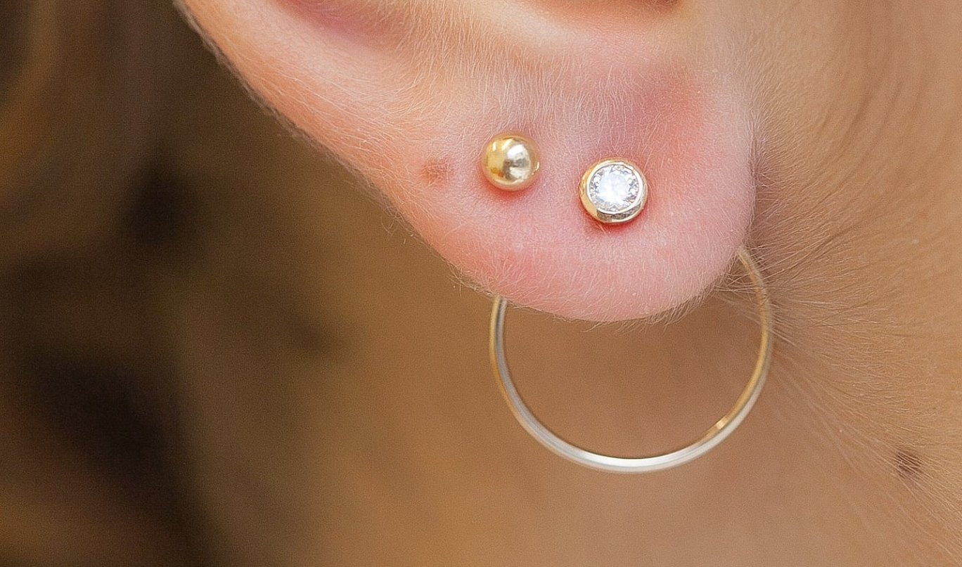 Livraison rapide à votre porte BOUCLE D'OREILLE plaqué or boule perle blanche rosé grise 1 cm