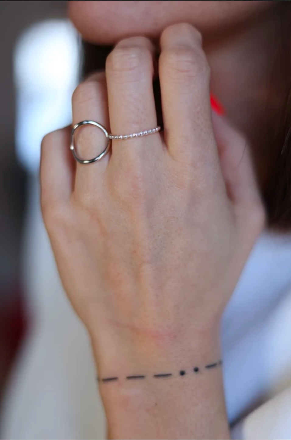 Bague un rond en argent véritable