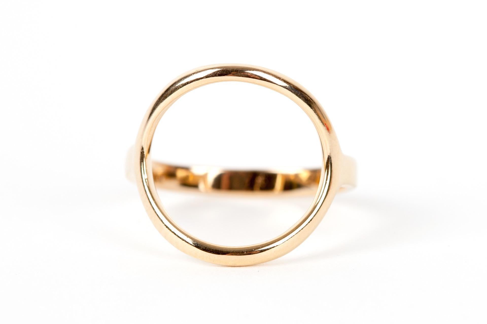 Bague un rond plaqué or