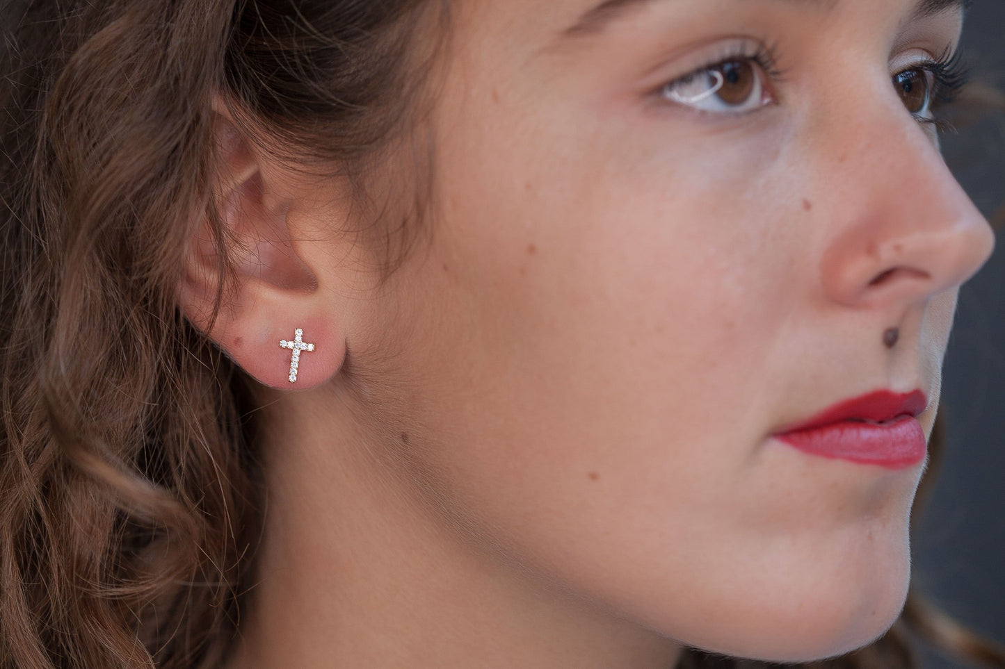 Boucles oreilles croix zirconia plaqué or