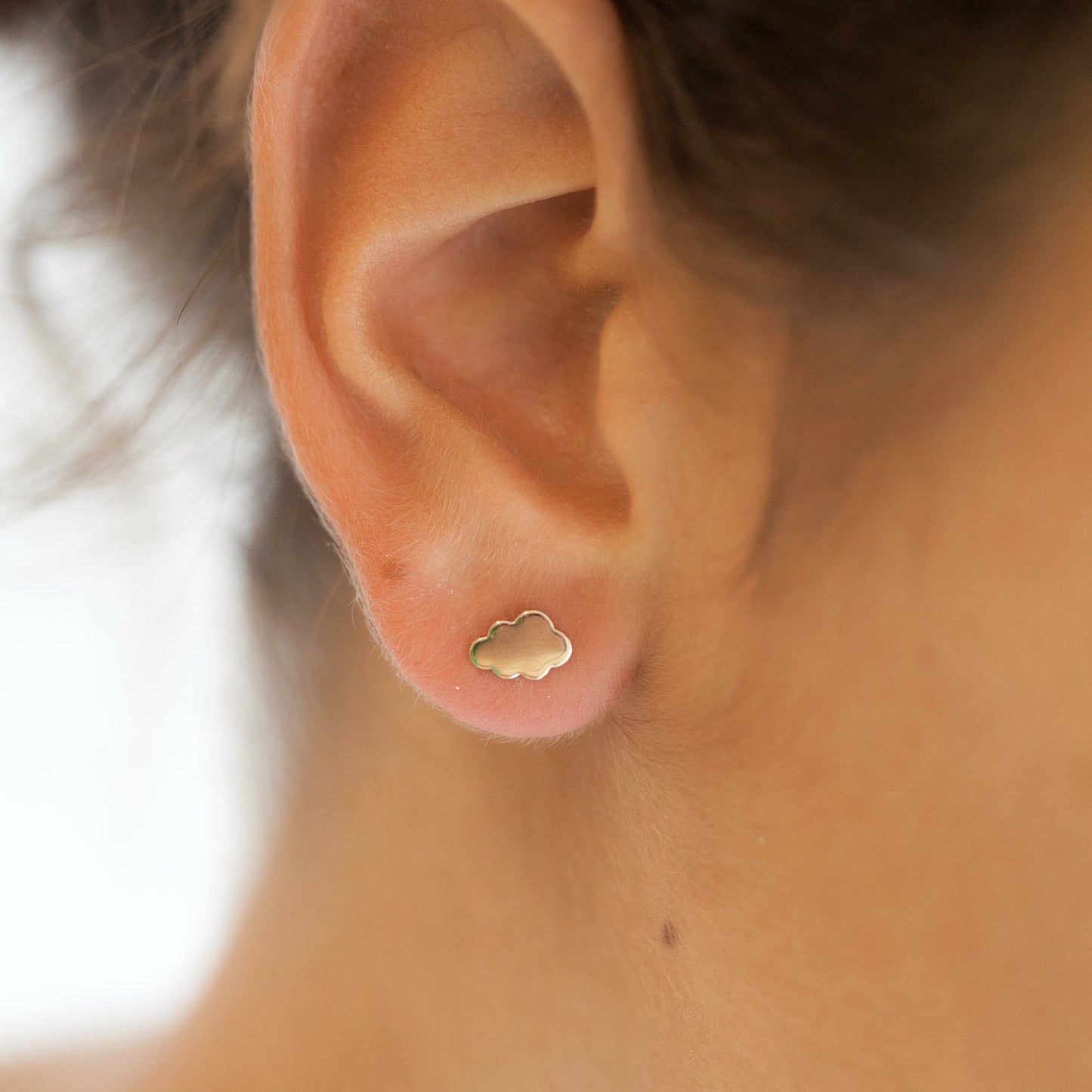 Boucles d'oreilles puces nuage plaqué or
