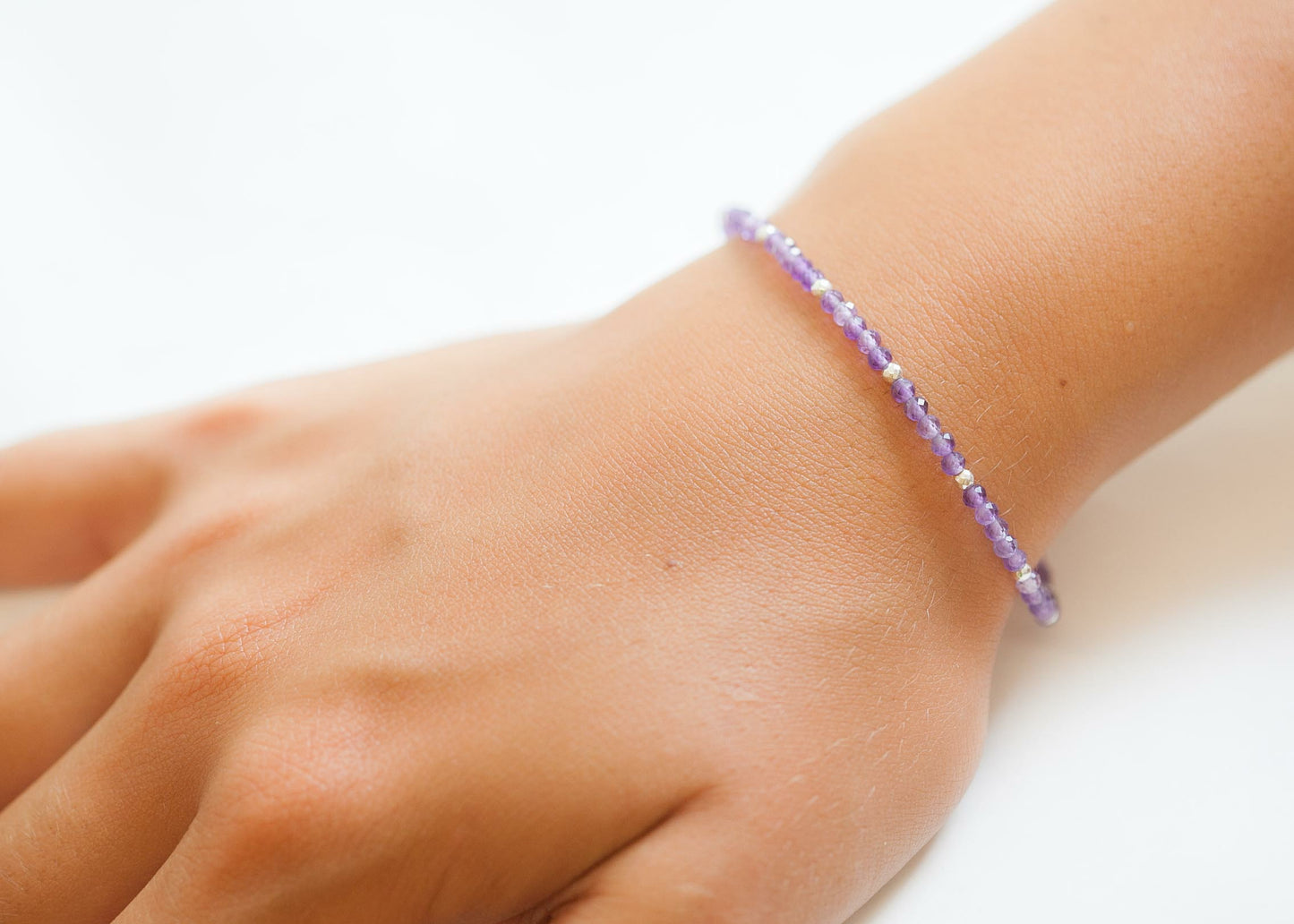 Bracelet perles d'argent et améthyste