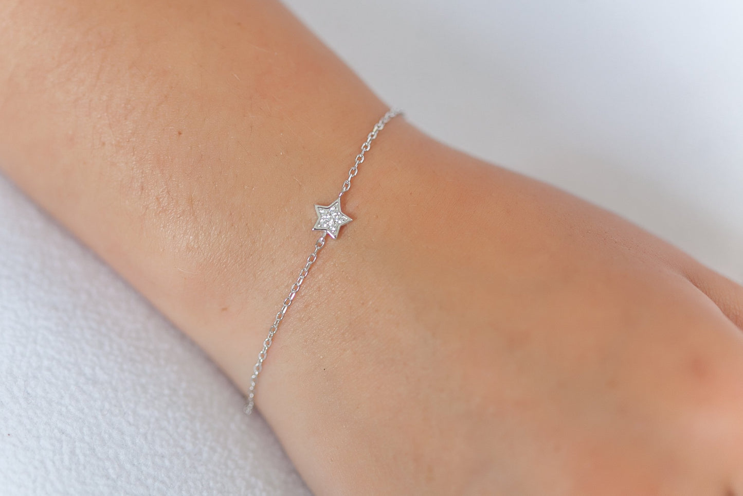 Bracelet étoile avec strass en argent