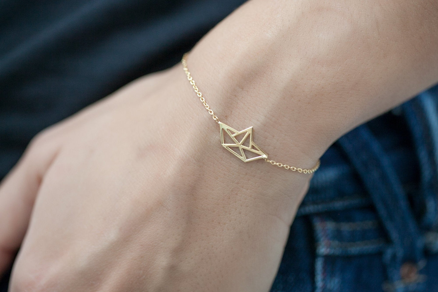 Bracelet bateau en papier origami plaqué or
