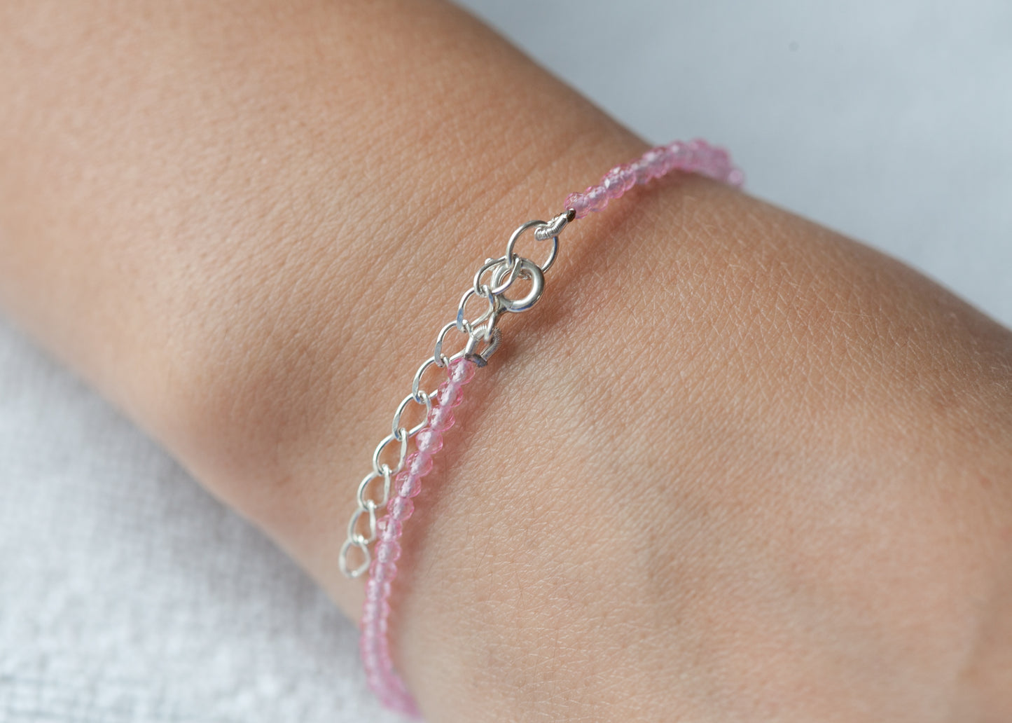 Bracelet avec perles en pierres naturelles