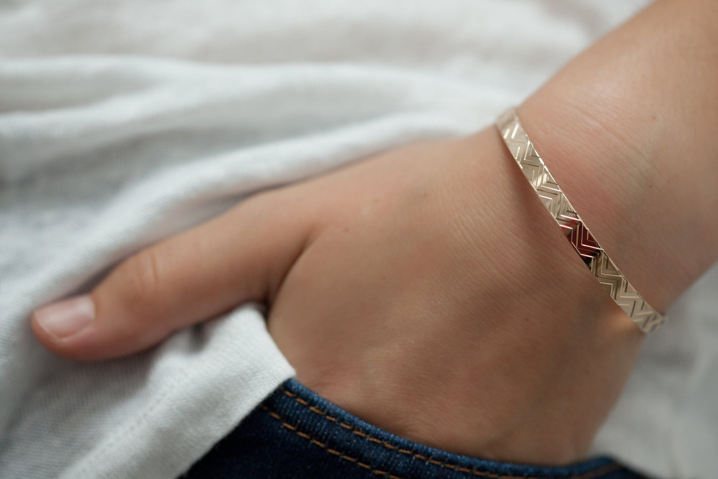 Bracelet jonc Zig Zag plaqué or
