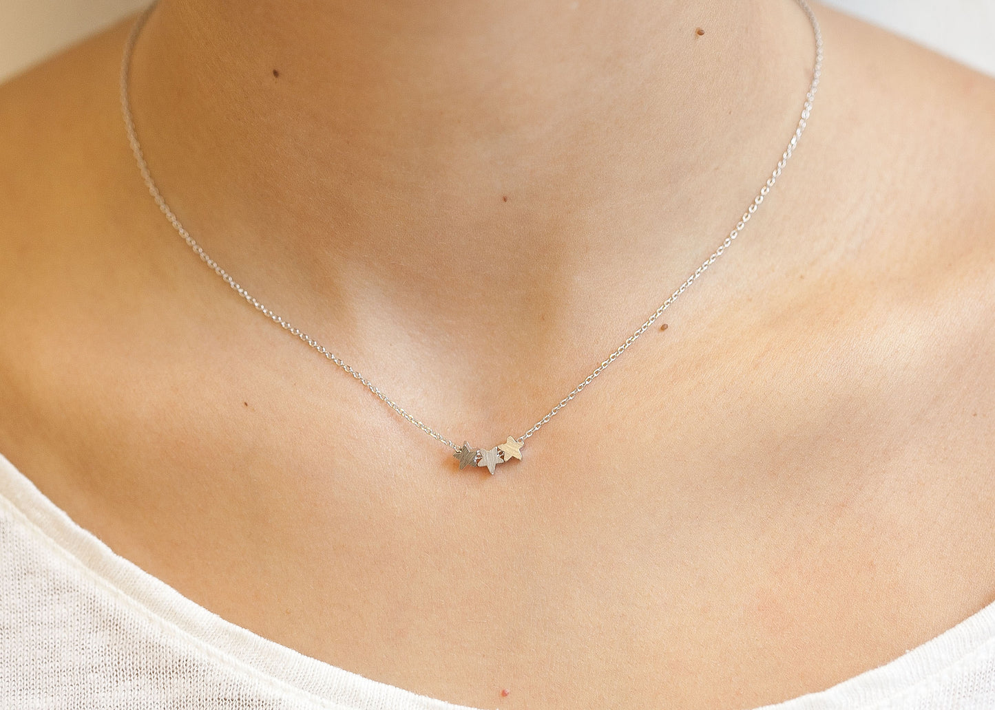collier fantaisie 3 étoiles argenté