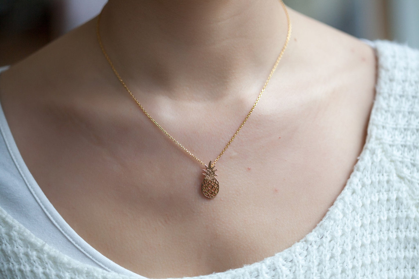 Collier ananas plaqué or. Livraison gratuite