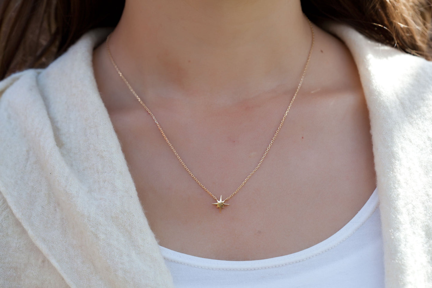 Collier étoile du nord plaqué or