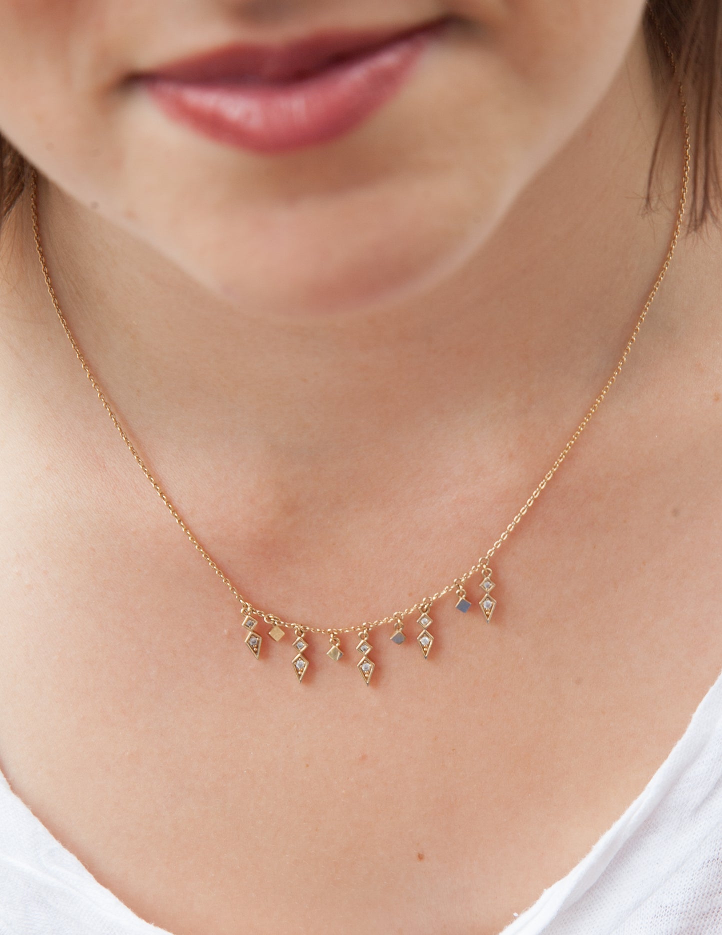 Collier pampilles serti de zircons plaqué or