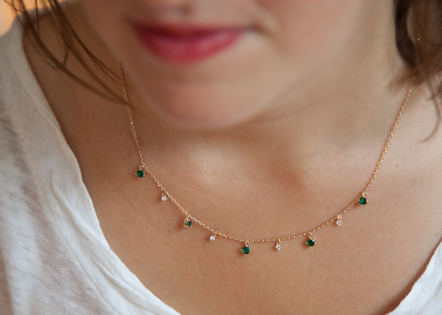 Collier pampilles serti de zircons verts plaqué or