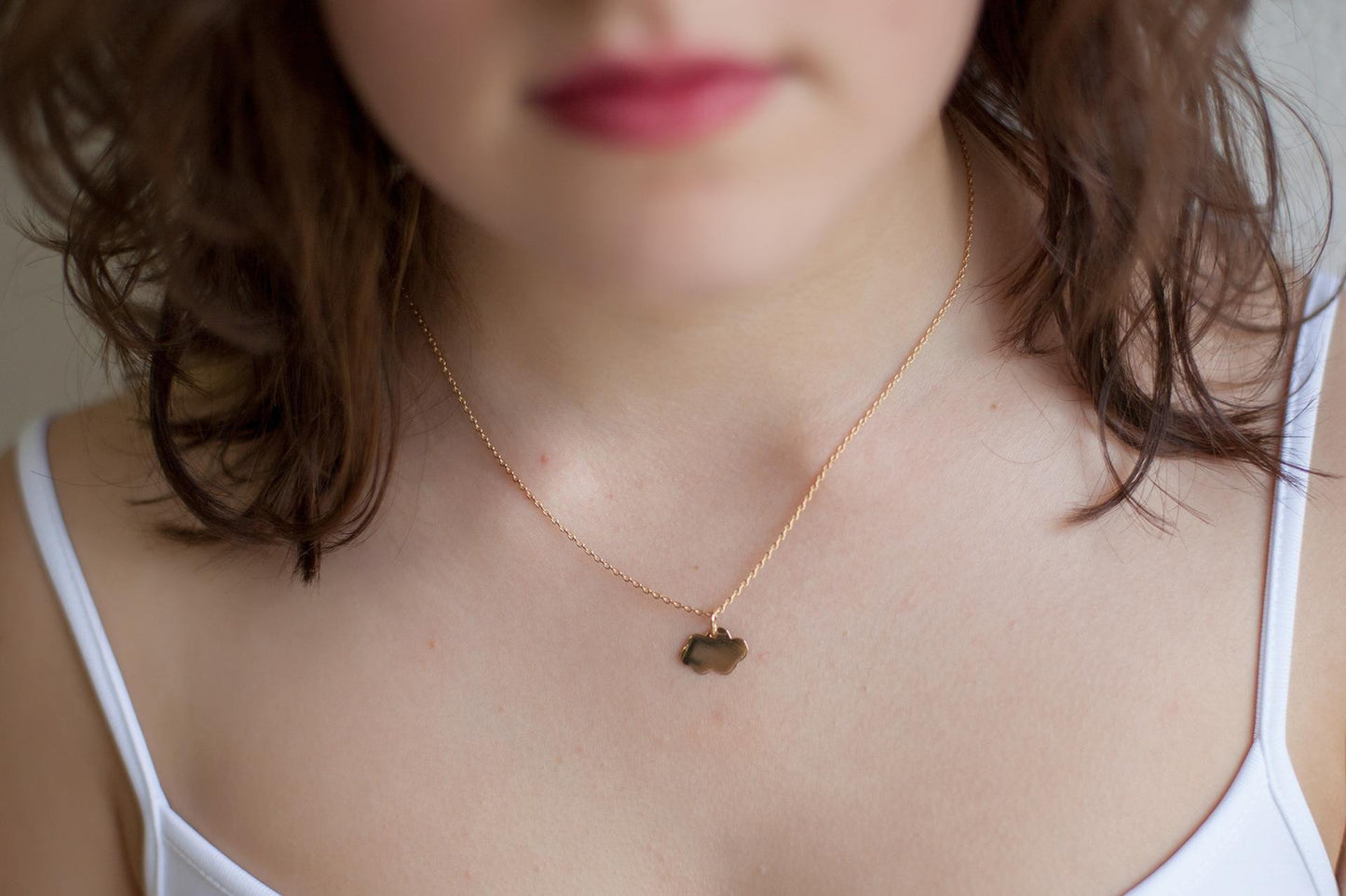 Collier avec pendentif nuage plaqué or