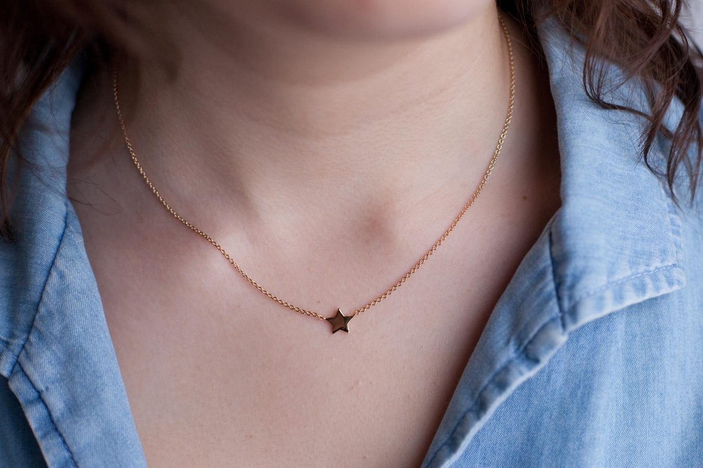 Collier avec petite étoile plaqué or