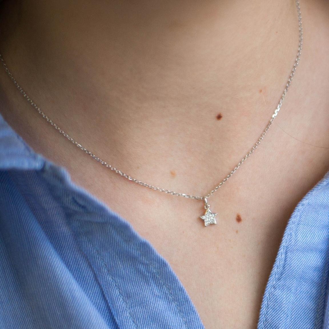 Collier en argent massif avec pendentif étoile