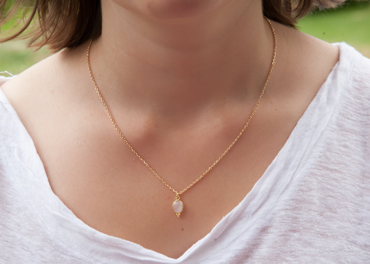 Collier petite pierre de lune plaqué or