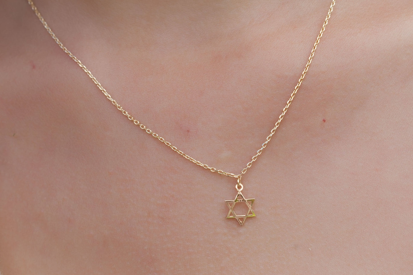 Collier étoile de David plaqué or