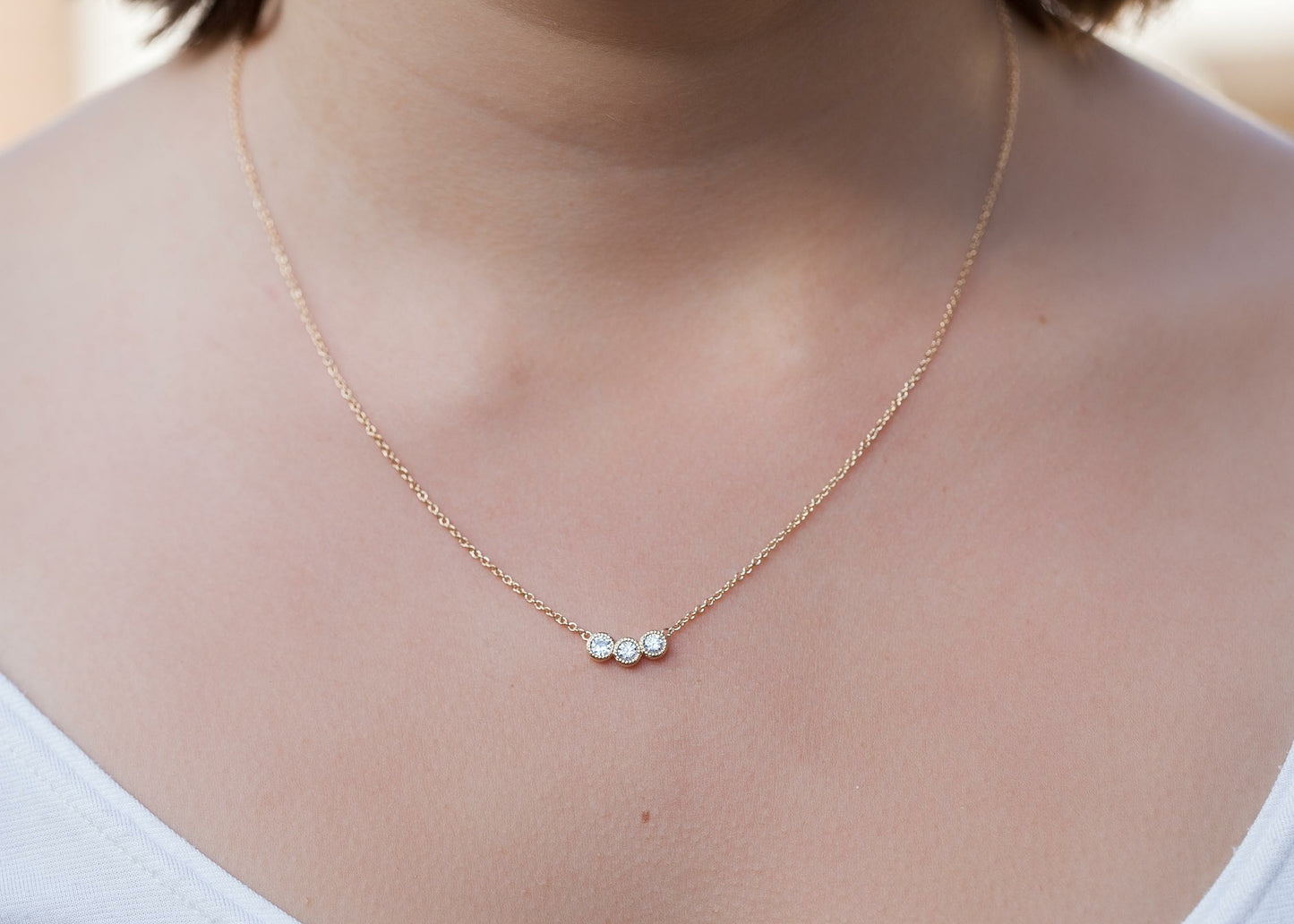 Collier 3 petits zircons plaqué or