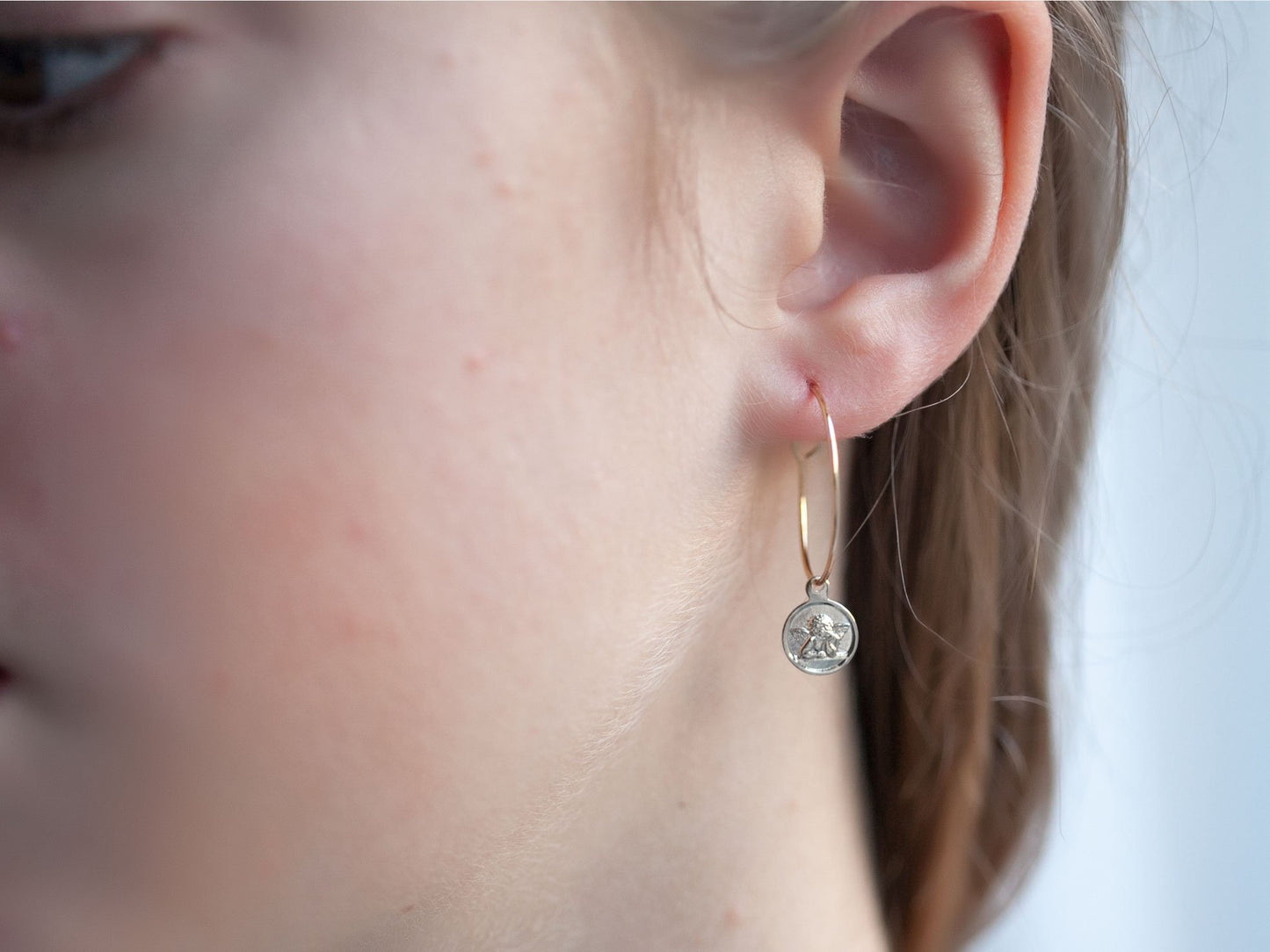Boucles d'oreille créoles Ange plaqué or