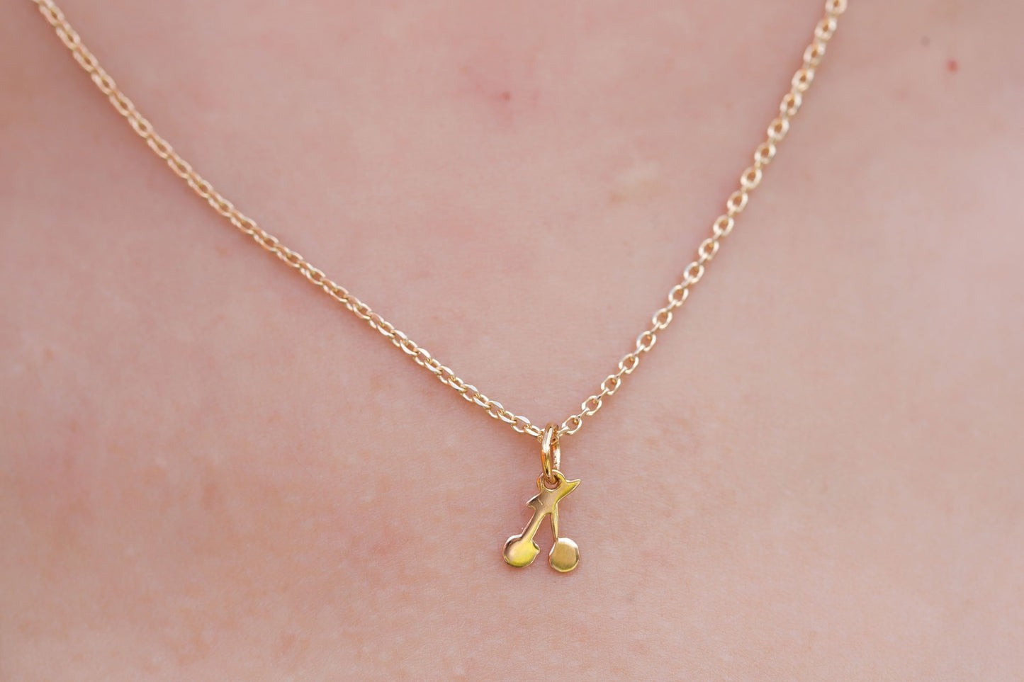 Collier pendentif cerises plaqué or
