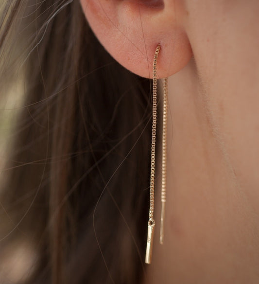 Boucles d'oreilles chaine traversante plaqué or