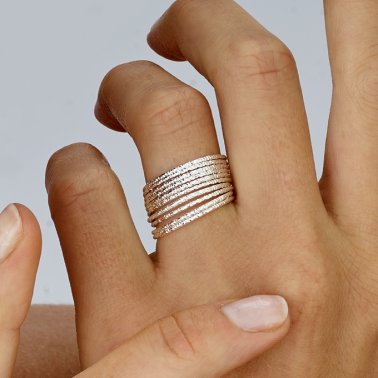 Bague facettée en argent véritable