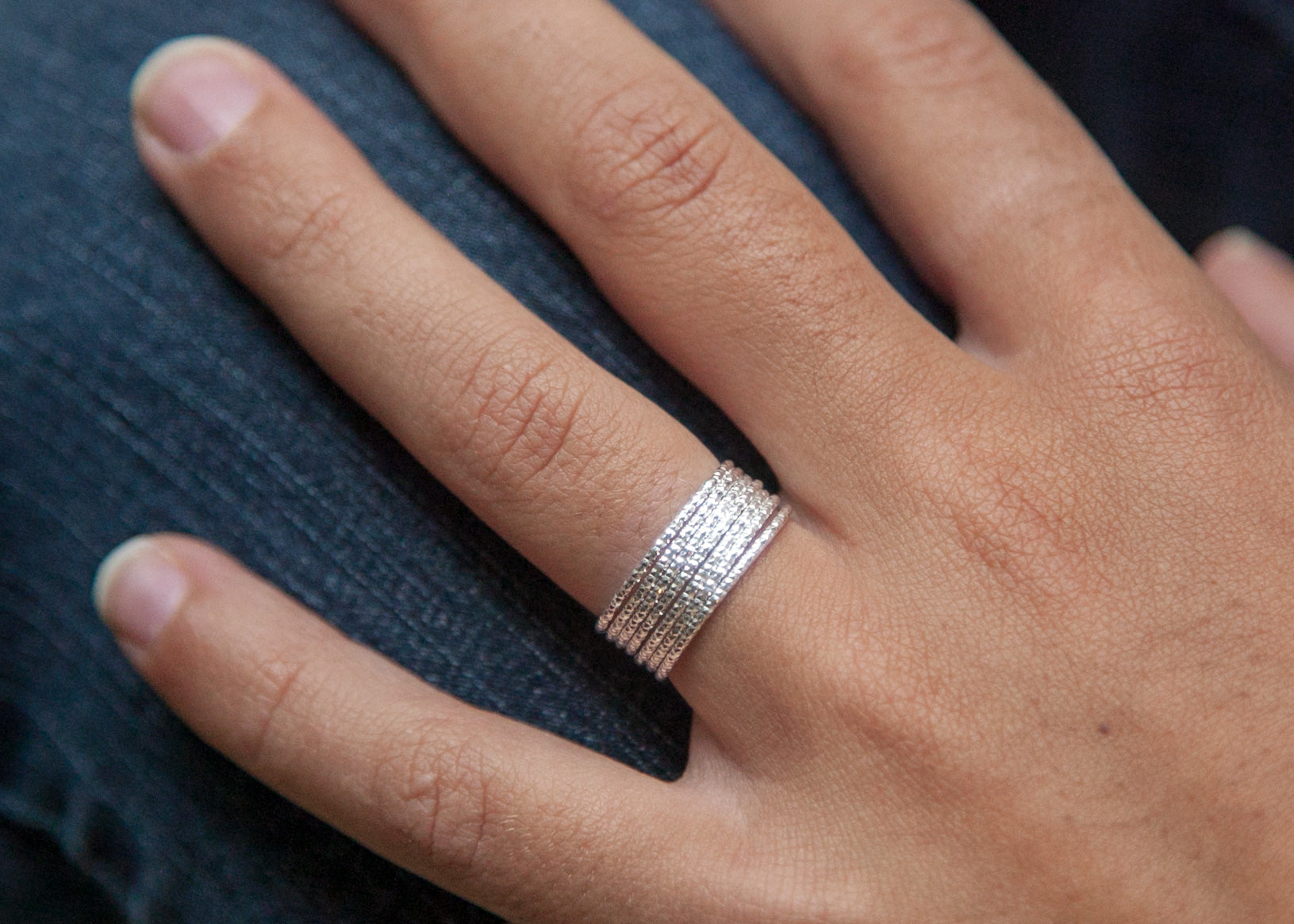 Bague fine martelée en argent véritable - Bague femme en argent – Elise et  moi