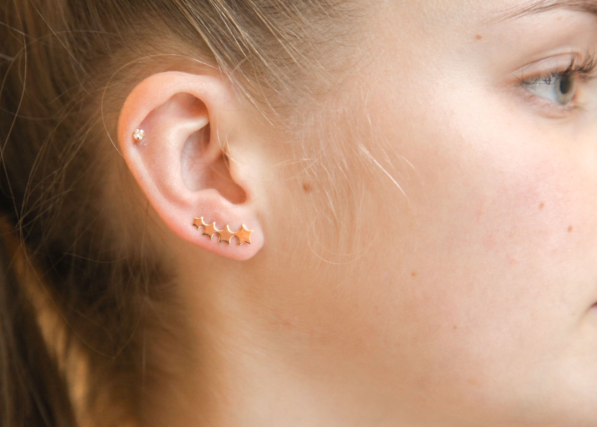 Boucles d'oreilles 4 étoiles montantes plaqué or