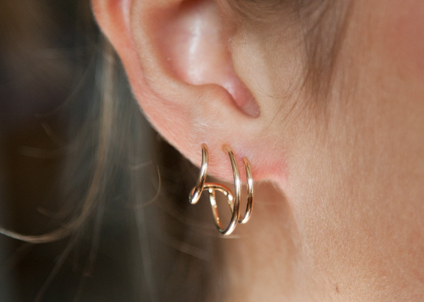 Boucles d'oreilles créoles triples originales plaqué or