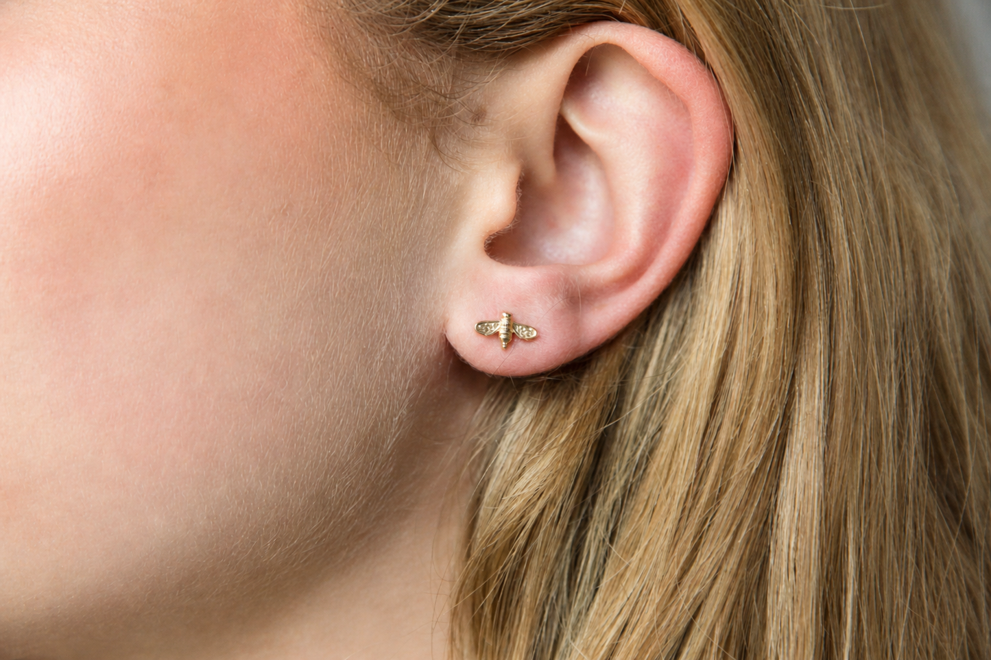Boucles d'oreilles abeille plaqué or