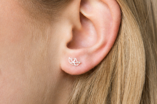 Boucles d'oreilles bateau en papier en argent