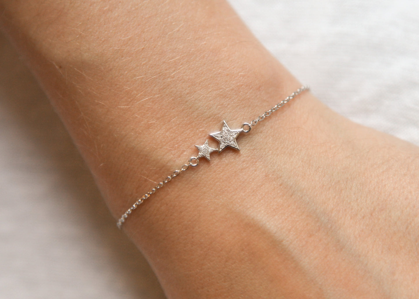 Bracelet étoiles avec strass en argent