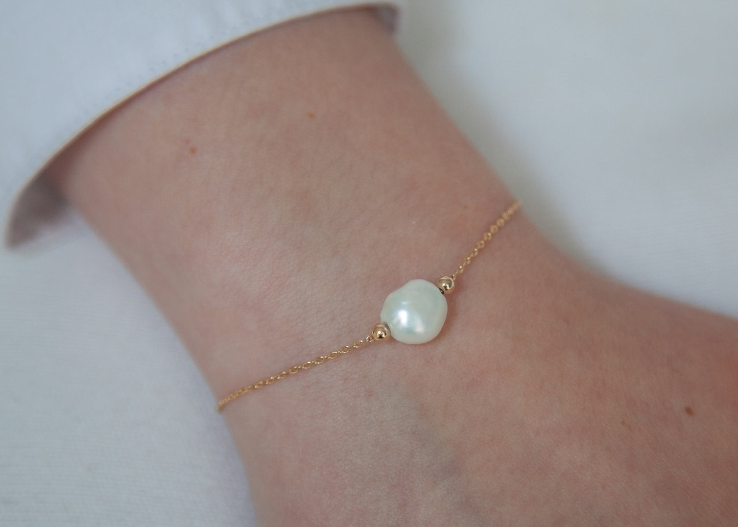 Bracelet perle d'eau douce plaqué or