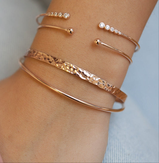 Set de 4 bracelets jonc plaqué or rose – Élégance minimaliste & style intemporel