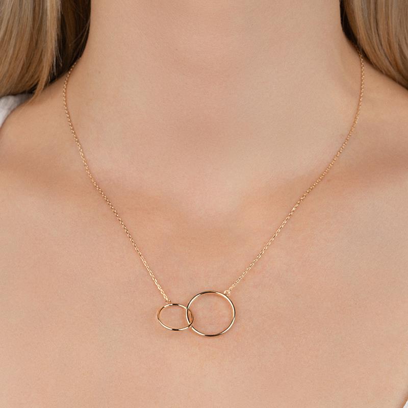 Collier deux anneaux entrelacés plaqué or