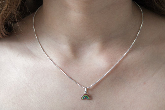 collier pendentif arc en ciel en argent