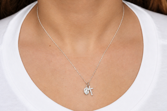 Collier médaille Vierge Marie et croix sertie de zircons en argent 925
