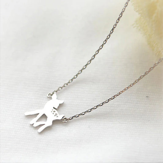Collier avec petit faon argenté