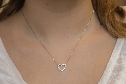 Collier argenté coeur serti de strass en acier inoxydable