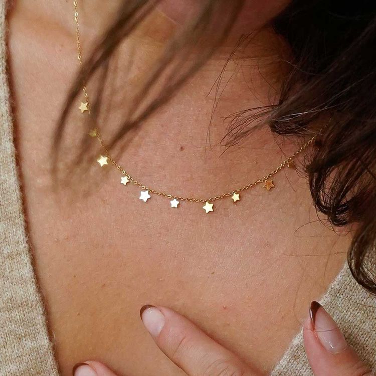 Collier petites étoiles dorées en acier inoxydable