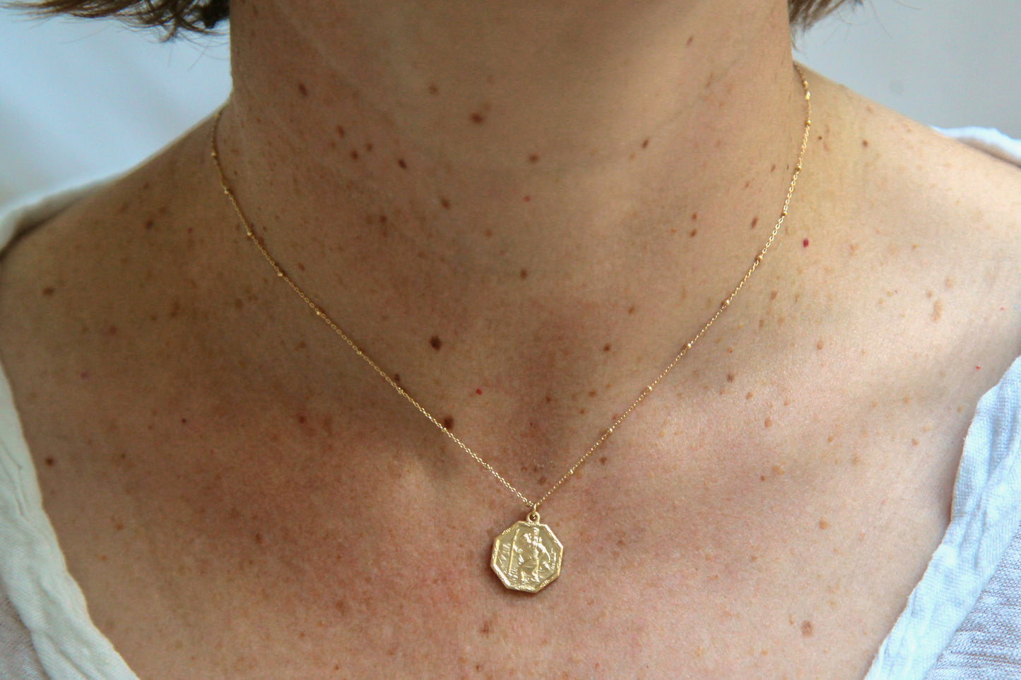 Collier médaille Saint Christophe plaqué or