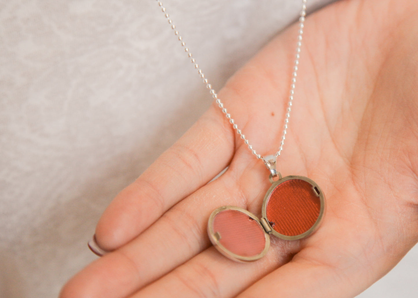 Collier pendentif porte-photo rond en argent