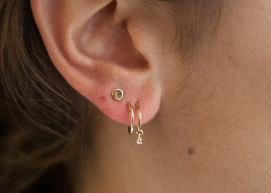 Jolies boucles d'oreilles pour femmes en argent et plaqué or. A voir