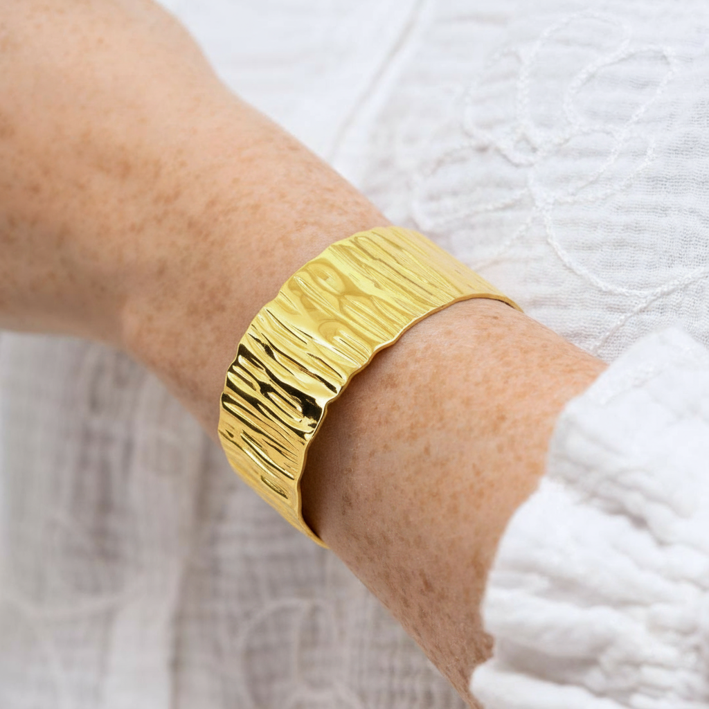 Bracelet jonc doré martelé en acier inoxydable