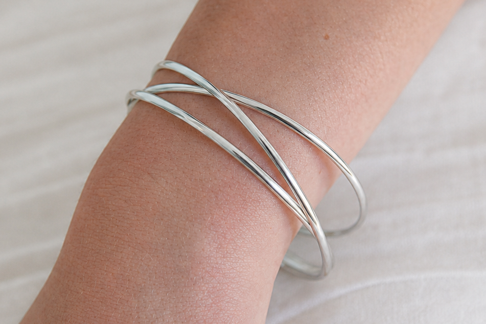 Bracelet trois joncs entrelacés en argent