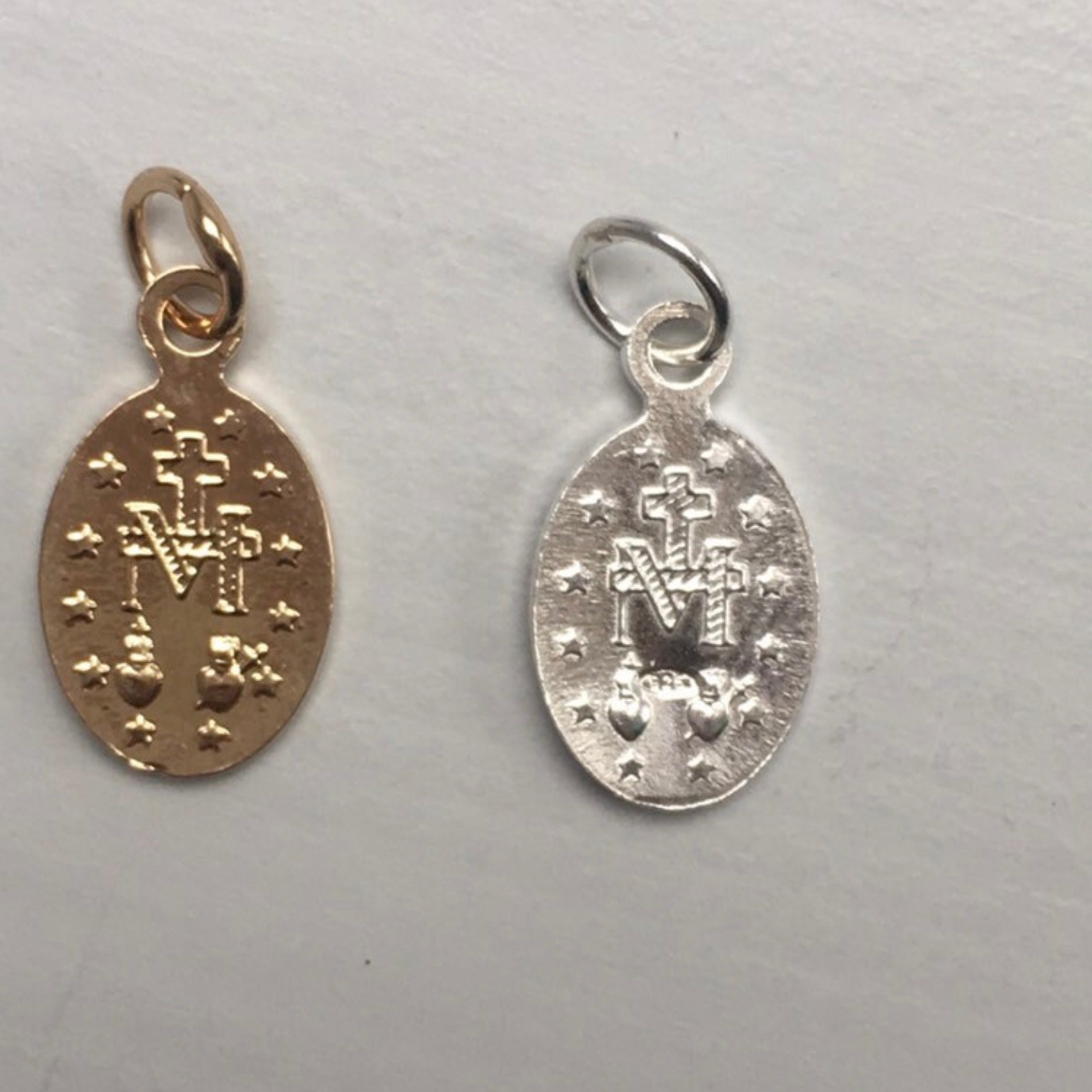 Pendentif médaille vierge Marie en argent ou plaqué or