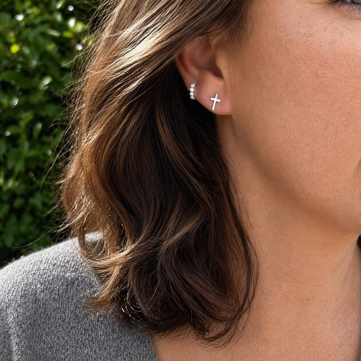 Boucles d'oreilles puces croix en argent