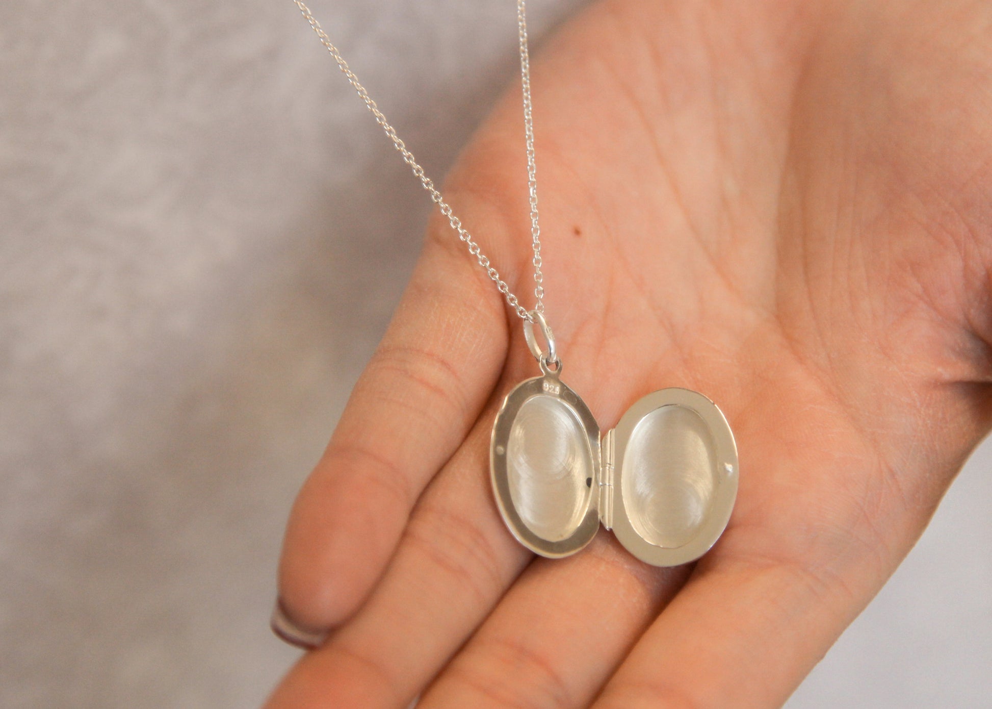 Sautoir pendentif porte-photo en argent