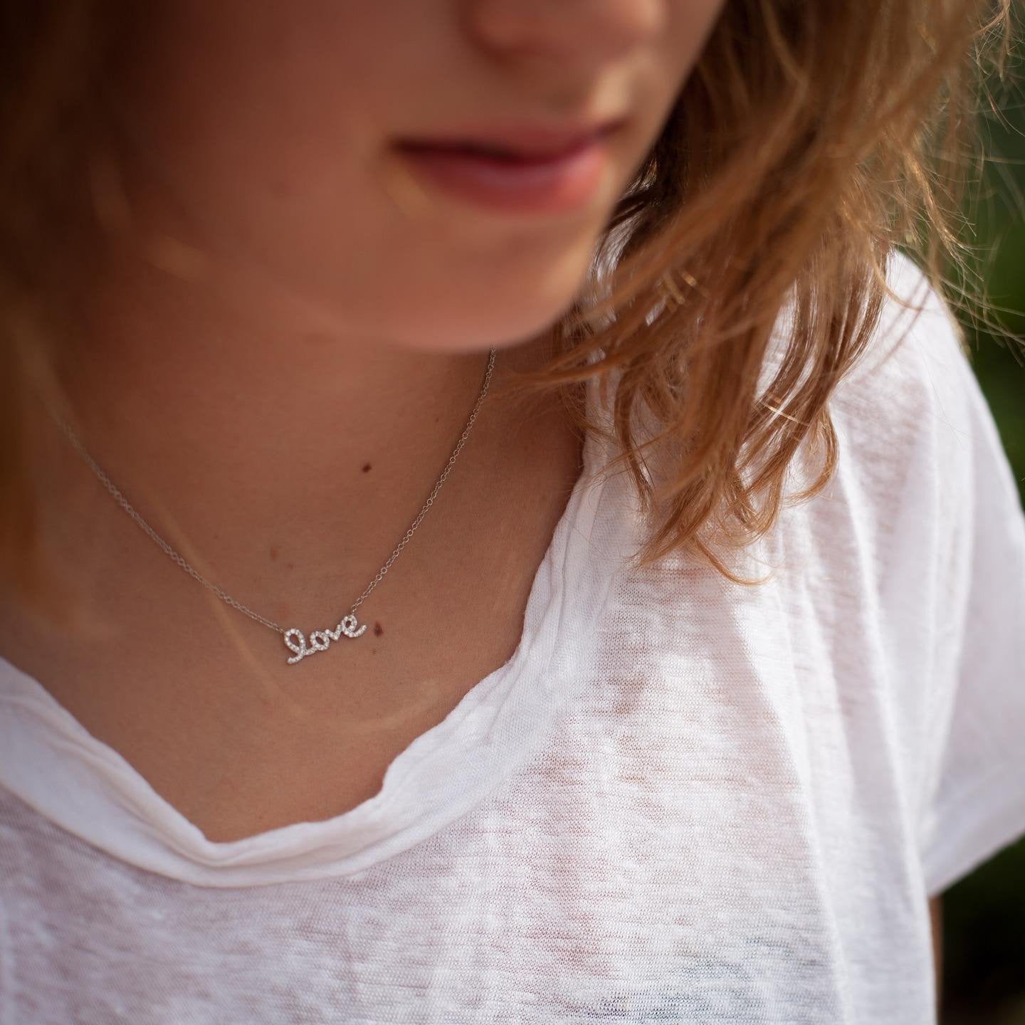 Collier Love en zirconium en argent massif