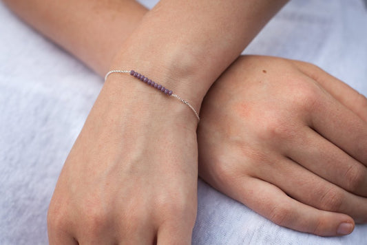Bracelet avec perles de couleurs en argent