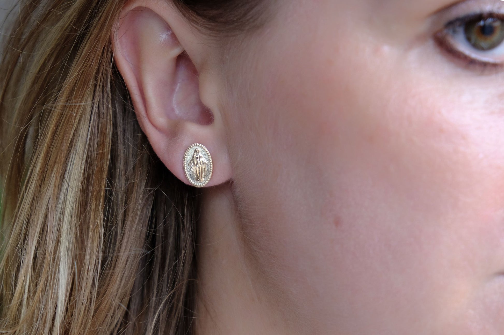 Boucles puces médaille vierge Marie plaqué or